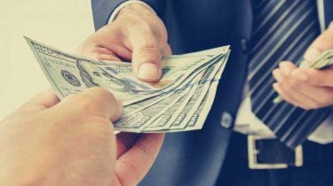 how to sell affiliate products on your site