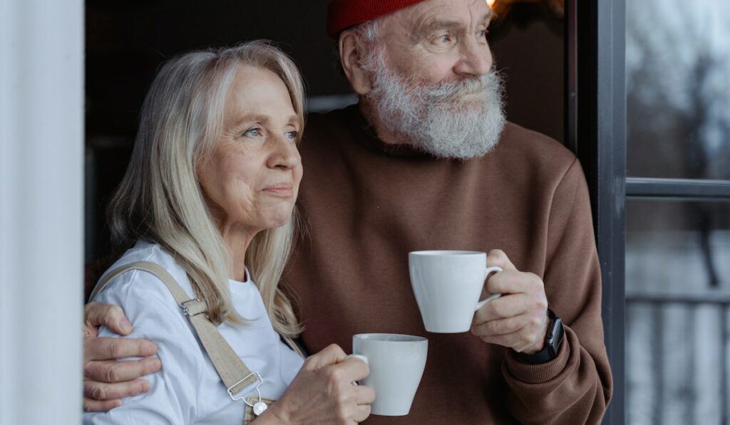 7-ways-to-help-aging-parents-manage-their-finances